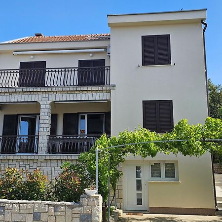 Vila Beleca Krk - Apartments Rest & Sea كرك المظهر الخارجي الصورة